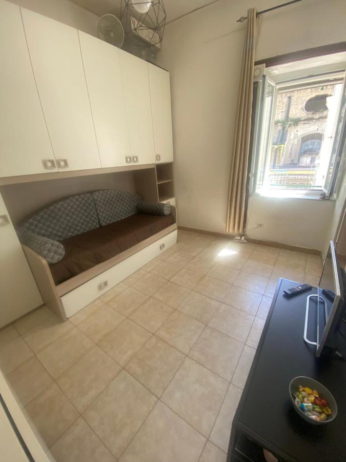 Апартаменты La Casina Di Gio In The City Center Wi-Fi,Panorama Неаполь Экстерьер фото