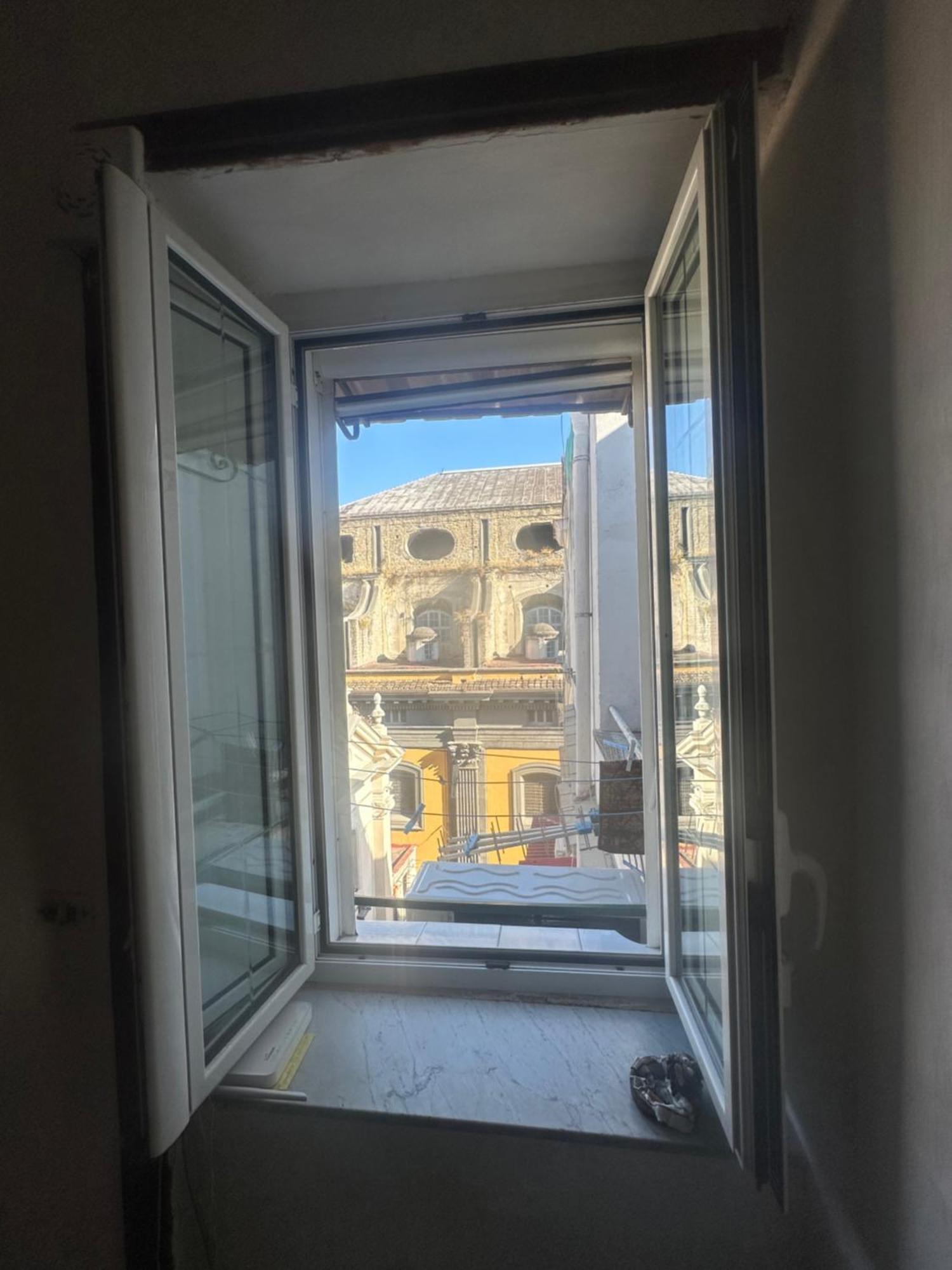 Апартаменты La Casina Di Gio In The City Center Wi-Fi,Panorama Неаполь Экстерьер фото